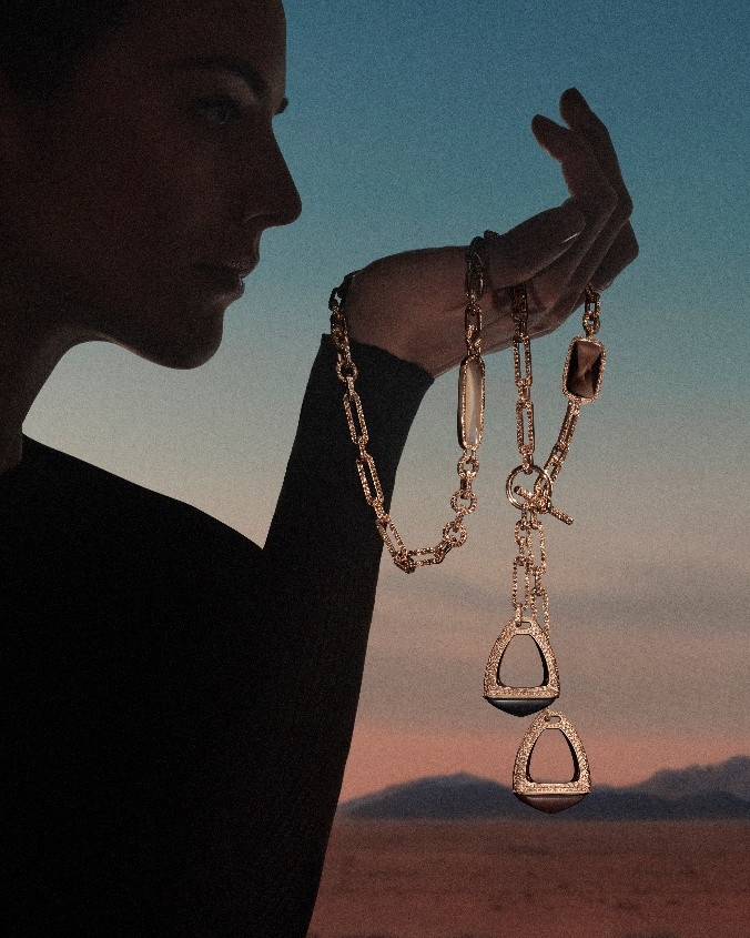Tinh thần của loài ngựa hóa thành những tuyệt tác trang sức cao cấp của Hermès