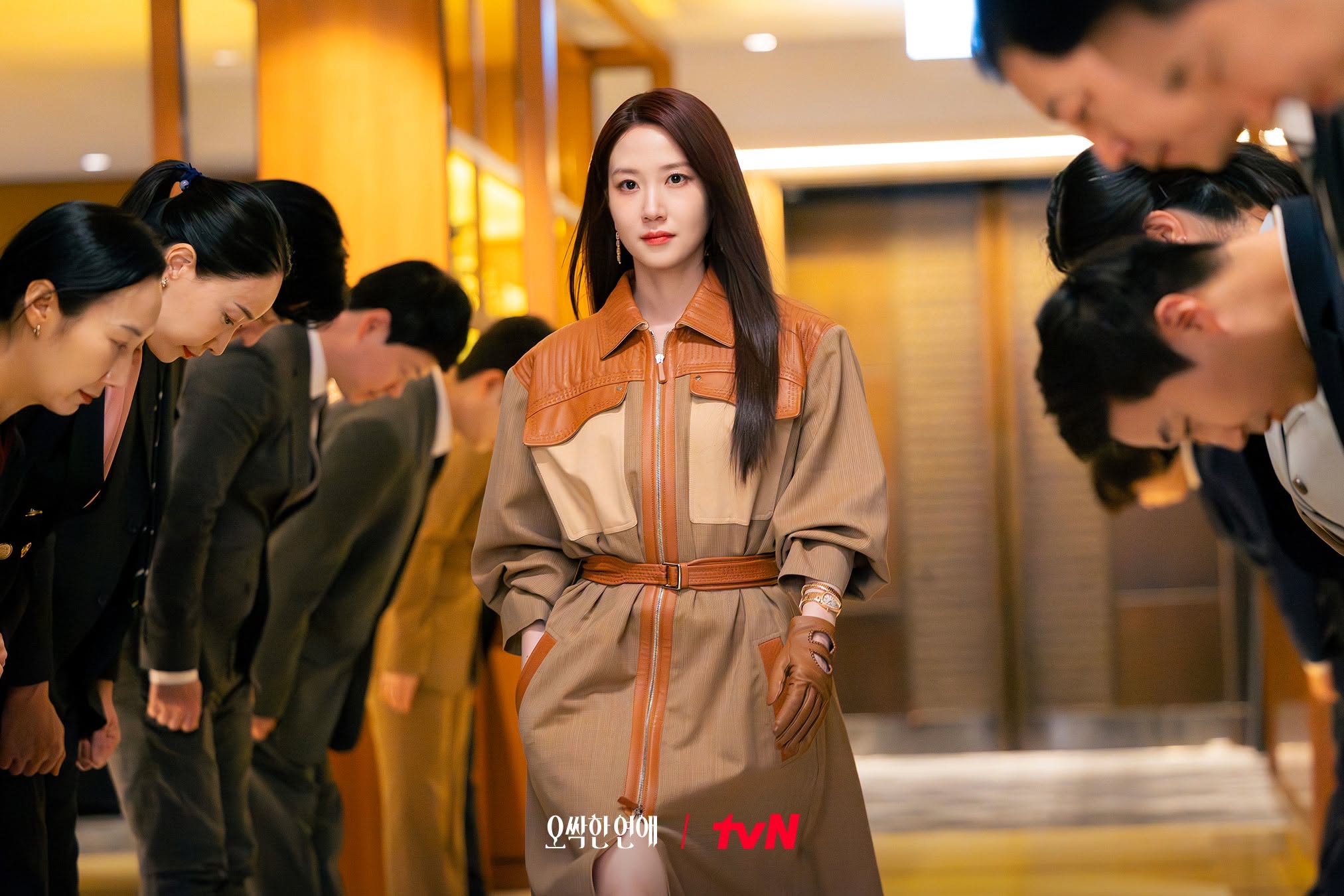 Park Eun Bin diện loạt thiết kế xa xỉ trong “Chuyện tình ma quái”