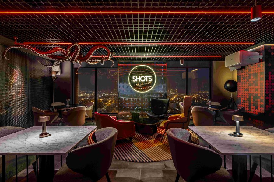 BlackOut Rooftop Bar: Khi Đà Nẵng chuyển nhịp từ trên cao