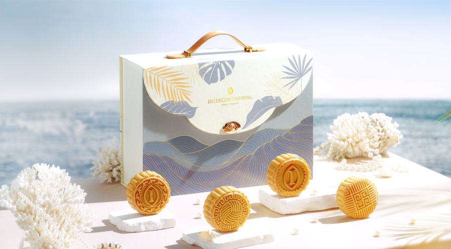 InterContinental Nha Trang ra mắt BST bánh trung thu ‘Thuỷ Triều & Ánh Dương’ – khúc ca giao hoà của biển cả và tình thân